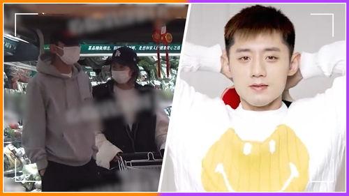 和朋友一起吃瓜视频